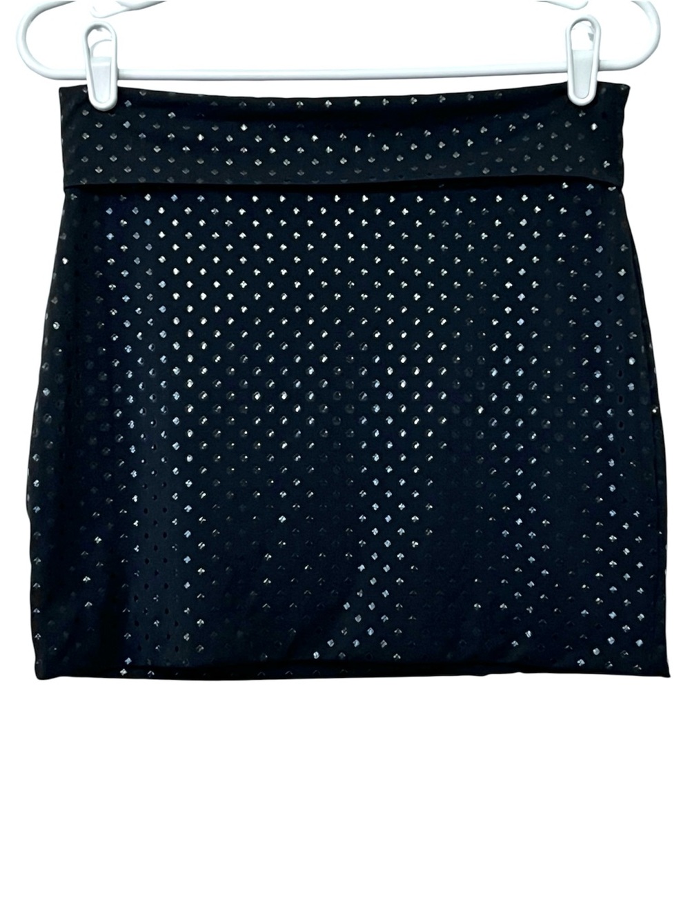 Forever 21 Mini Skirt,โ Textured Rubberized Accents, Solid Black, Size Large